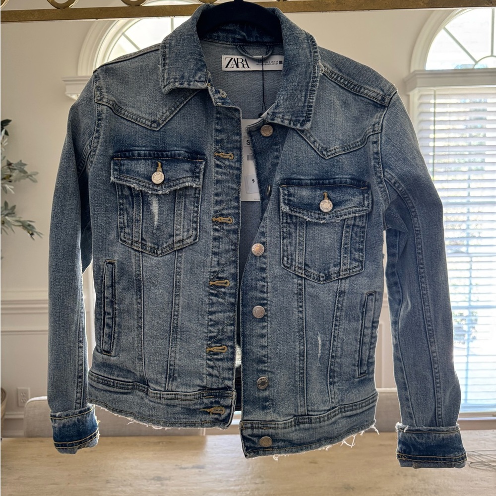 Zara Women’s Blue Denim Jacket